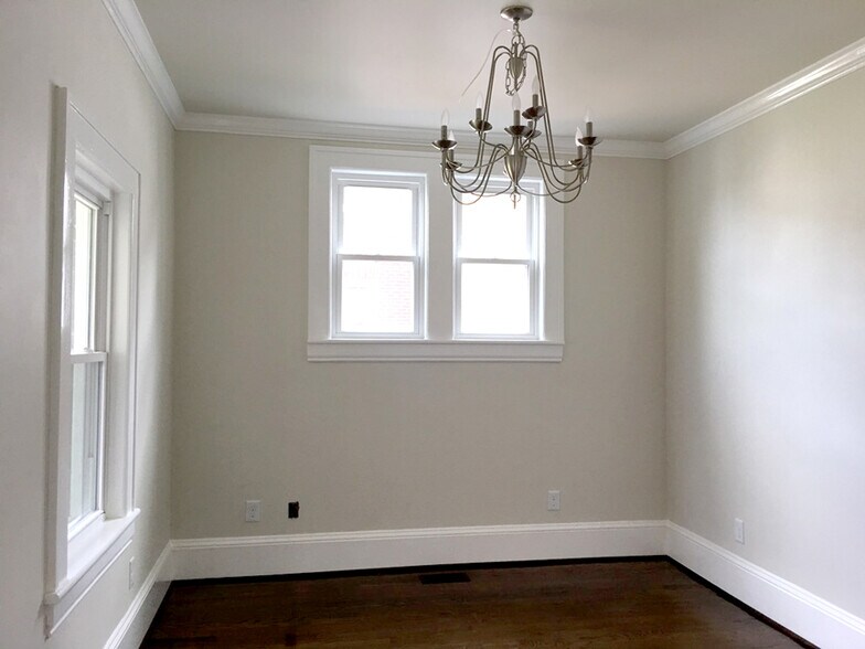 Dining - 442 Walnut Ave SE