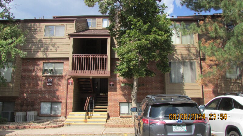 Building Photo - 220 Wright St