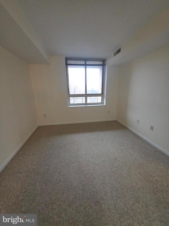 Building Photo - 350 G St SW