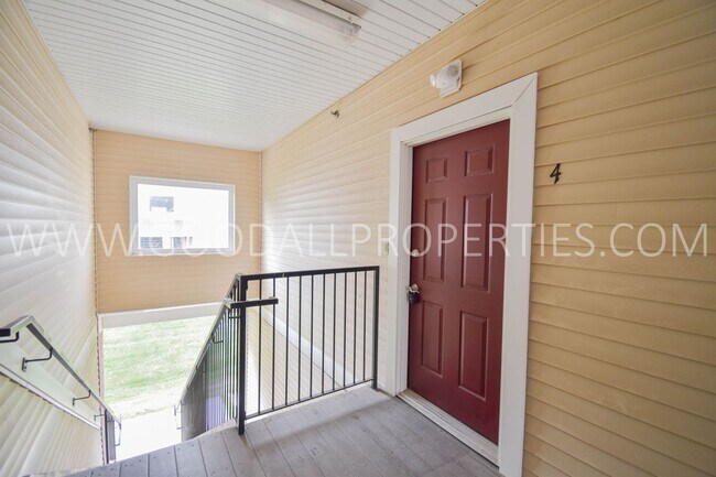 Building Photo - 10320 Norfolk Ct