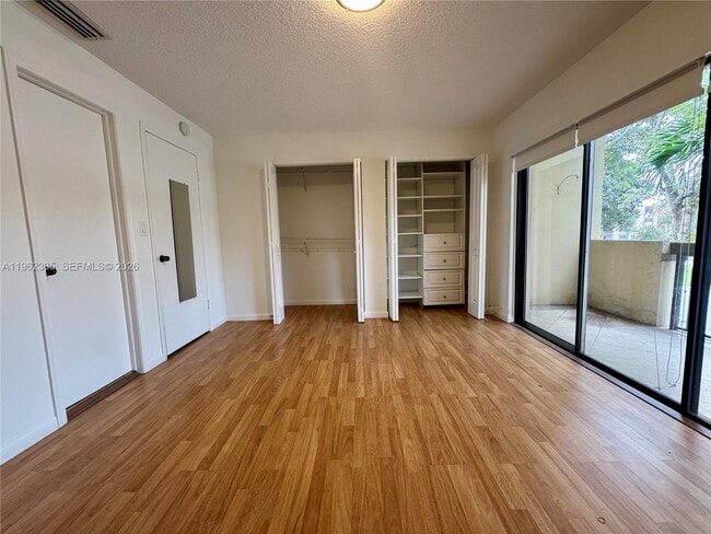 Building Photo - 6375 SW 136th Ct