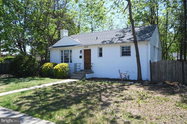 Building Photo - 3506 Harrell St
