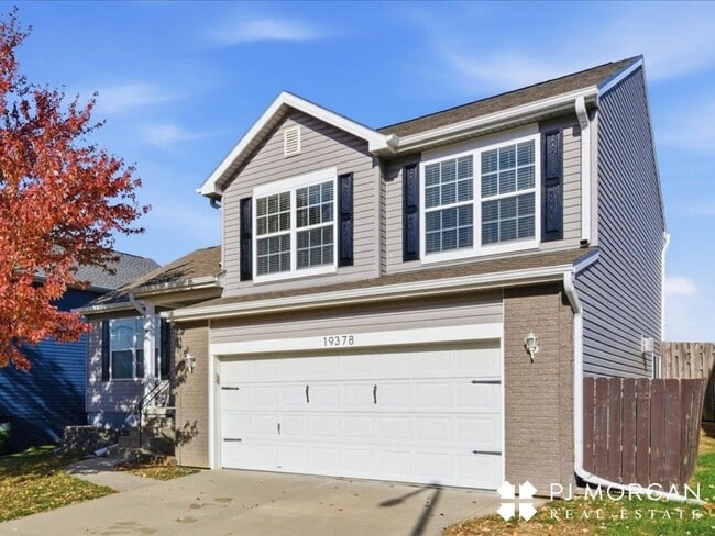 Building Photo - 19378 V St