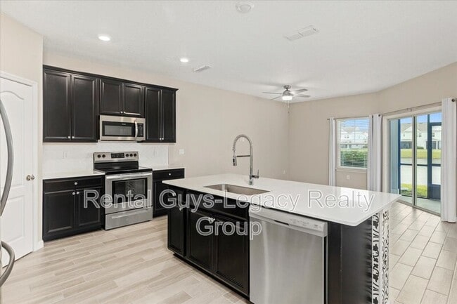 Building Photo - 12667 Josslyn Ln