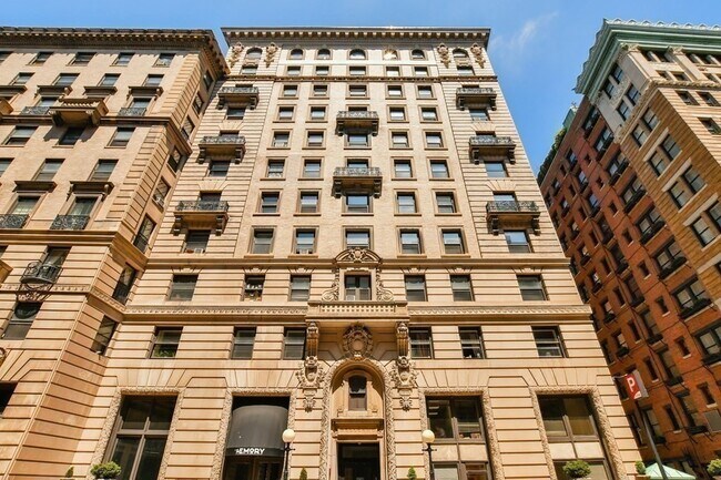 Building Photo - 21 Beacon St