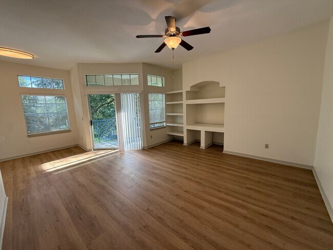 Building Photo - Mesa 6 LLC - Bermuda Dunes Units