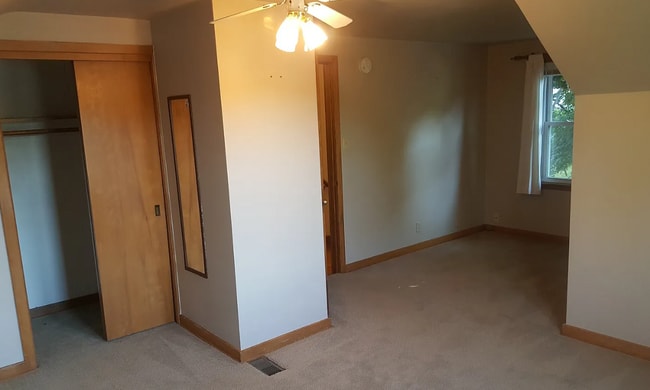 Building Photo - 1609 Walnut St