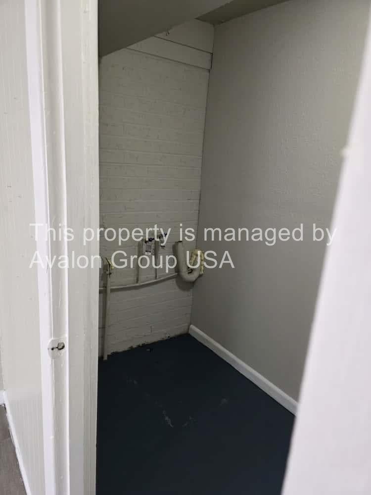Building Photo - 3137 Kingston St