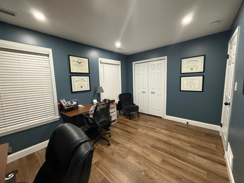 Building Photo - 1 Unison Ct