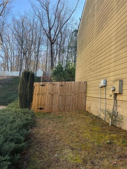 Building Photo - 3590 Falling Leaf Ln