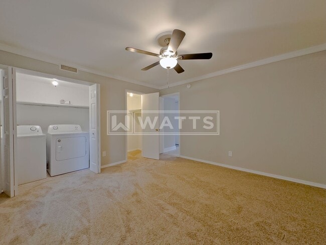Building Photo - 2-Bedroom Condo - Foxcroft Condos in Homewood.