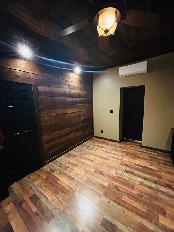 Building Photo - 1 Caroline Ave