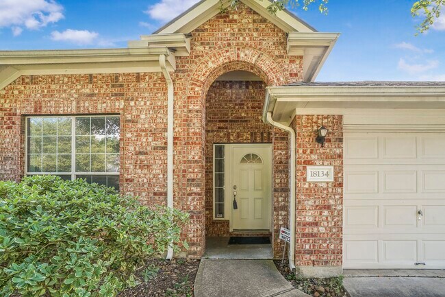 Building Photo - 18134 Stone Trail Manor Dr
