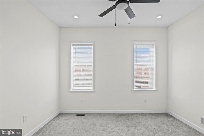 Building Photo - 609 McKewin Ave