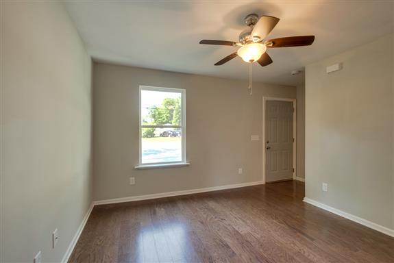 Building Photo - 107 Elmore Ave