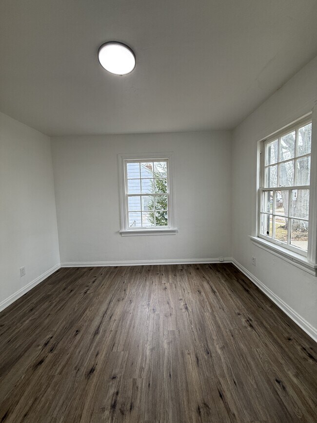 Building Photo - 3520 Cleveland Ave