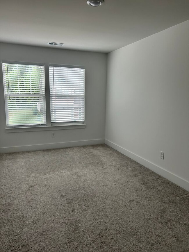 Building Photo - Stunning 3/2 Rental Unit in Prime Simpsonv...