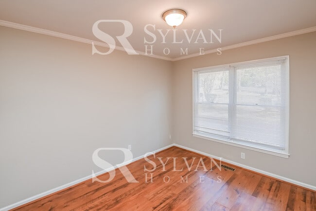 Building Photo - Lovely 3BR Colonial with Attached Garage!