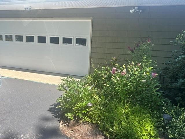 Building Photo - 5 Bayview Dr
