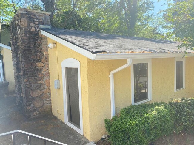 Building Photo - 2390 Lawrenceville Hwy