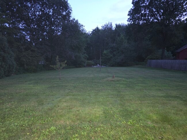 Building Photo - 913 Pleasant Valley Rd