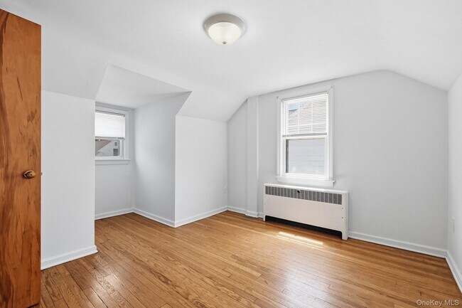 Building Photo - 52 Fountain Pl