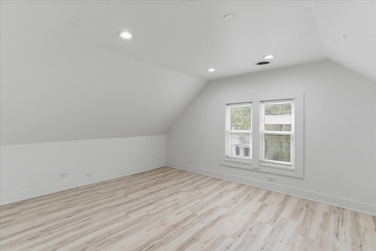 Building Photo - 2608 W Haddon Ave