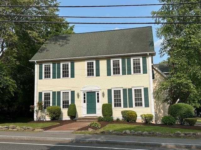 Building Photo - 536 Middle St
