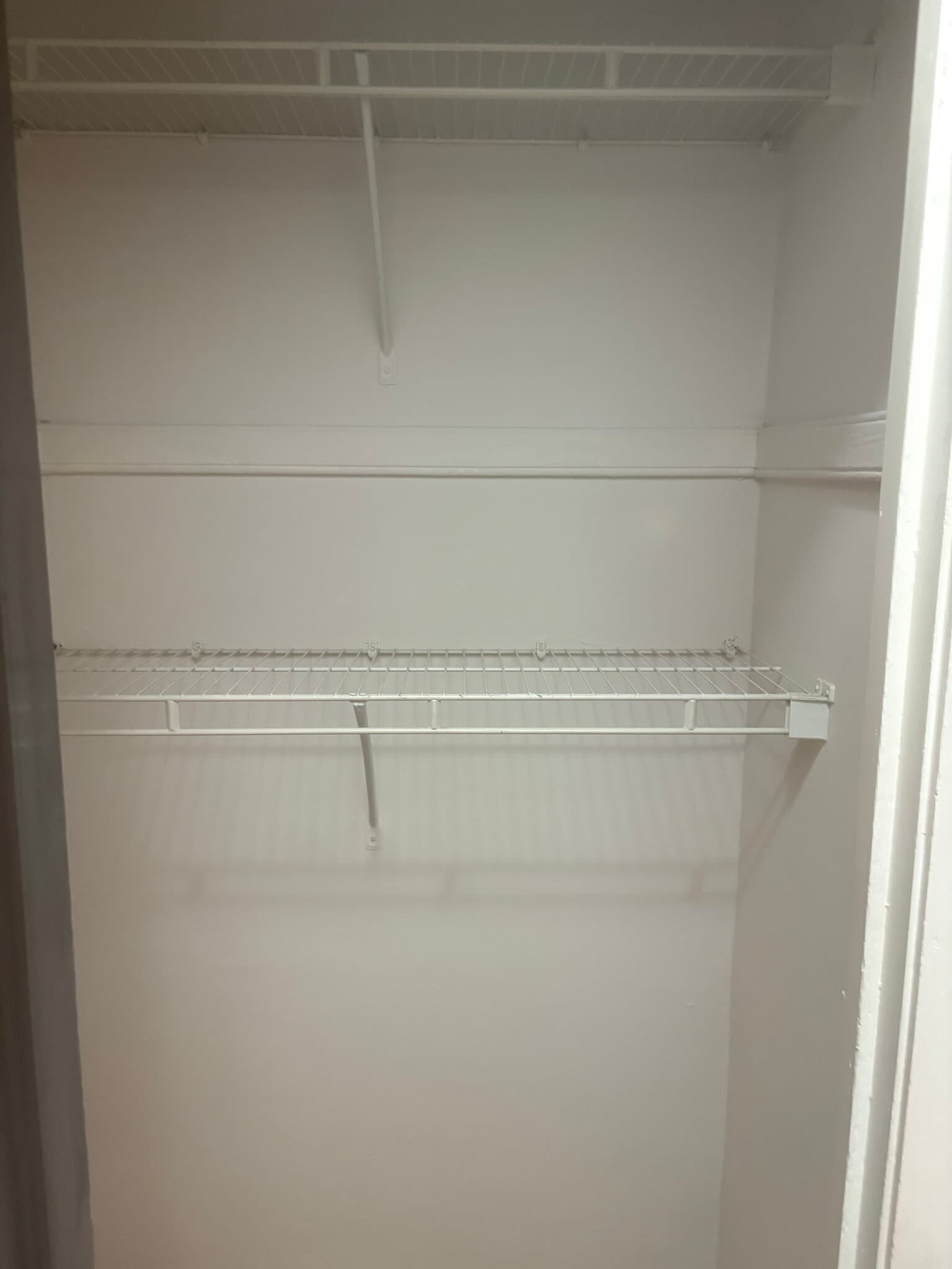 Building Photo - 824 S Austin Blvd