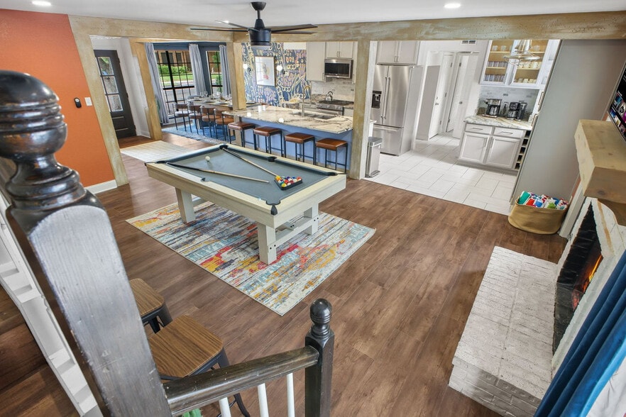 Building Photo - 8922 Hetherington Dr