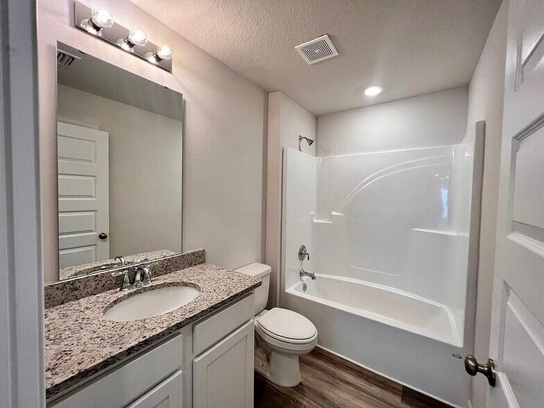 Building Photo - 3113 Tricia Cir