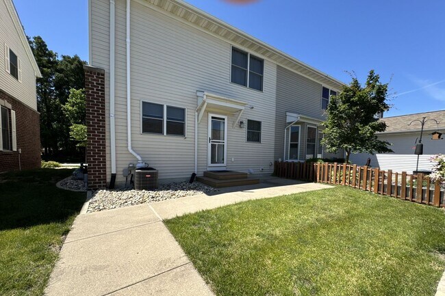 Building Photo - MOVE-IN SPECIAL! $500 OFF FIRST MONTH'S RENT! Large Townhome in North Ames