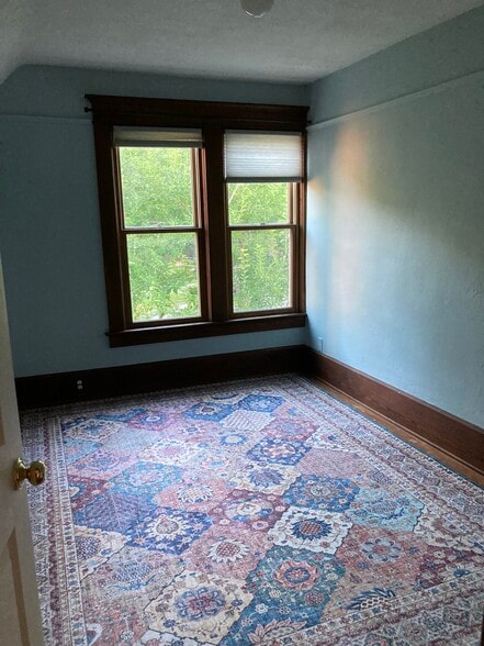 Building Photo - 530 Miller Ave