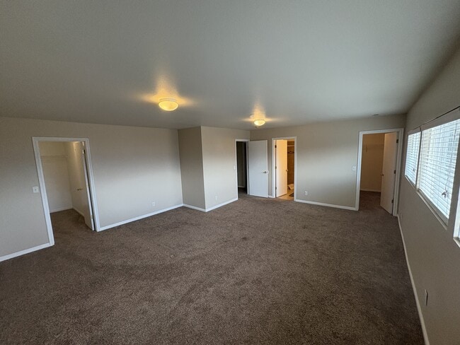 Building Photo - 1884 Sunset Rd