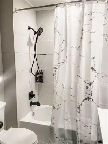 Building Photo - 253 E Stephenson St