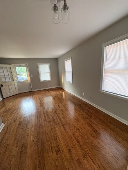 Building Photo - 4729 Bancroft Ave