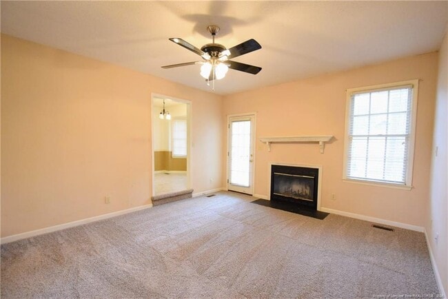 Building Photo - 1328 Butterwood Cir