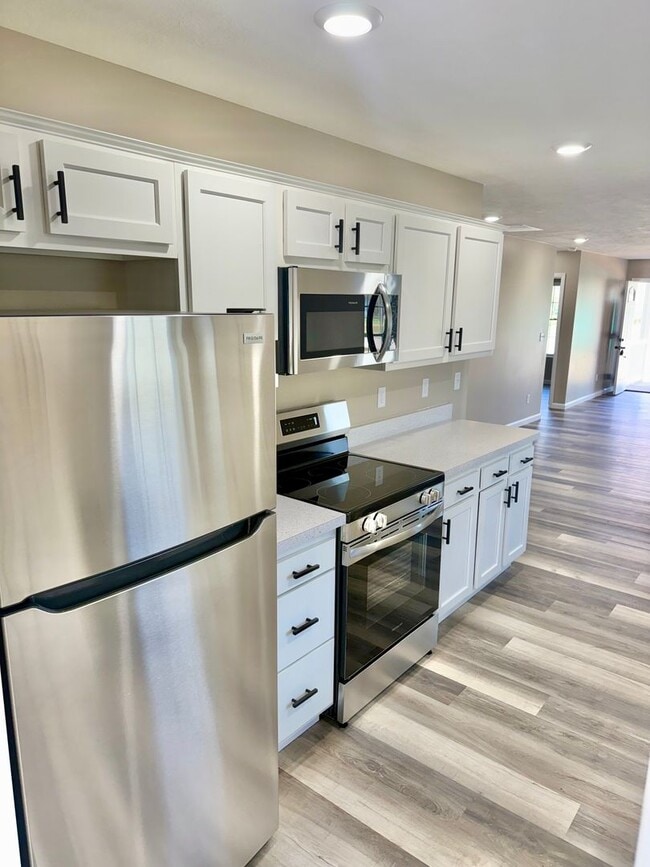 Building Photo - Just Built & Move-In Ready - Stunning New 3 Bedroom, 2 Bath Home!