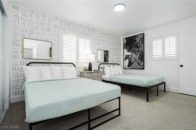 Building Photo - 1913 Birch St