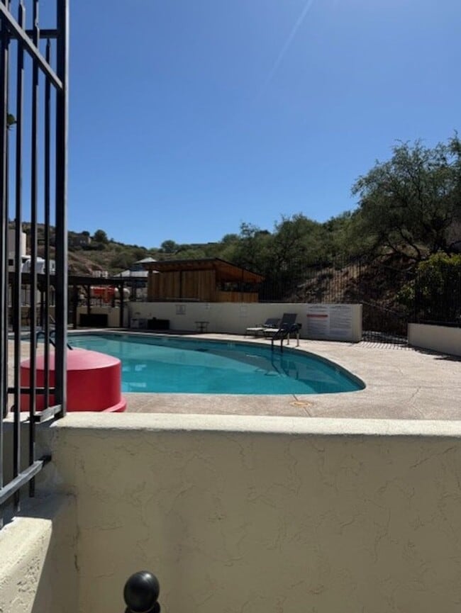 Building Photo - 2 Bed 2 Bath in the wonderful Community of...