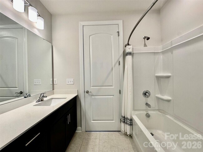 Building Photo - 9650 Liberty Hill Dr