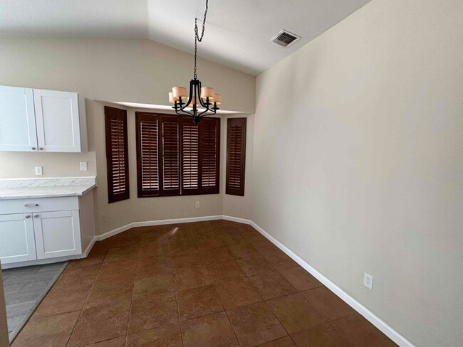 Building Photo - 2540 W Falbrook Way