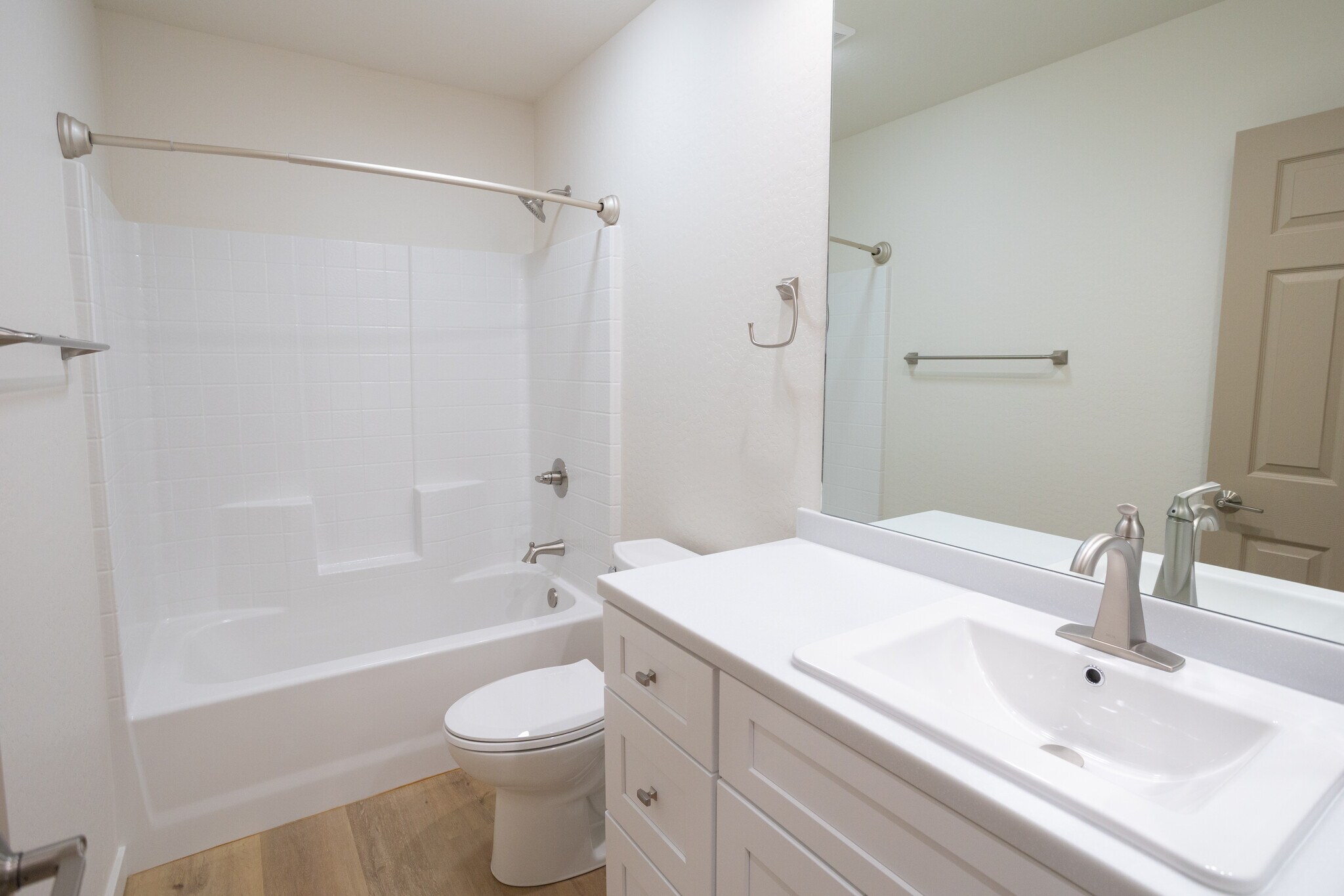 Bathroom - 731 W 6th St S