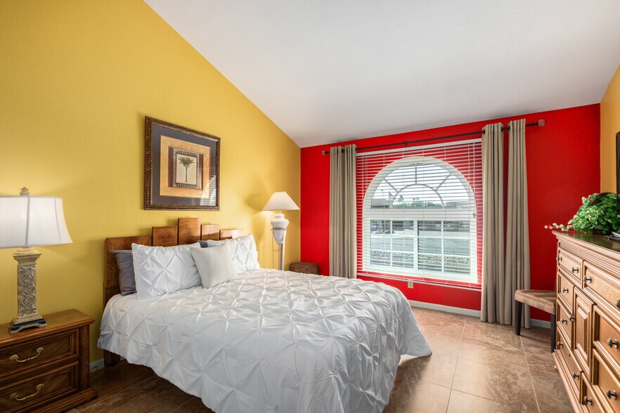 Building Photo - 25609 N Forest Rd