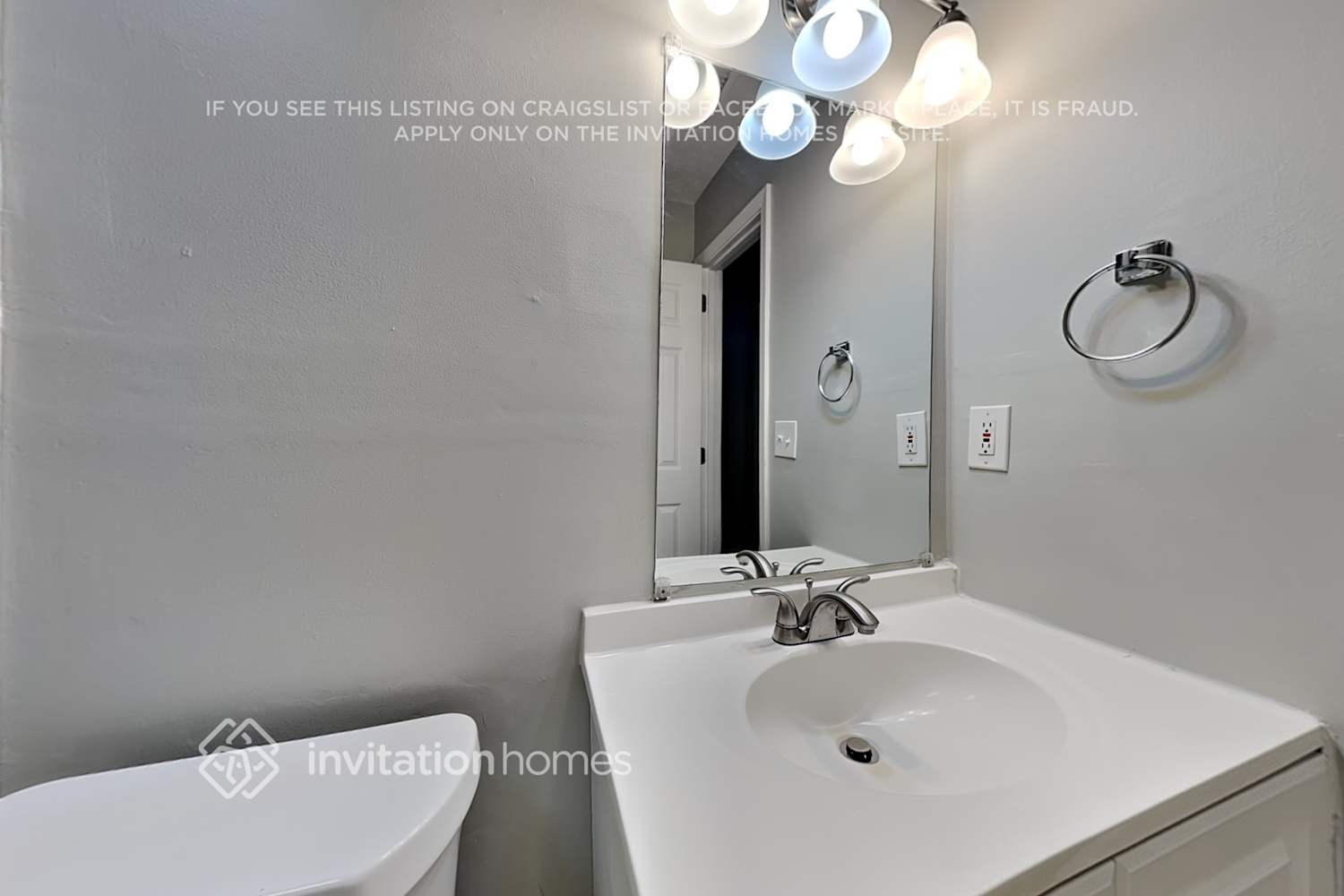 Building Photo - 3246 Bruckner Blvd SW