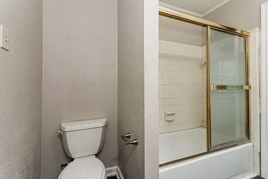 Building Photo - 15127 Camino Del Sol Dr