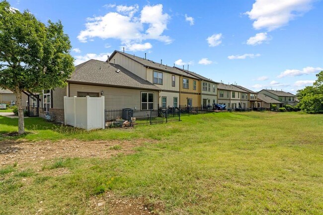 Building Photo - 1900 Little Elm Trail