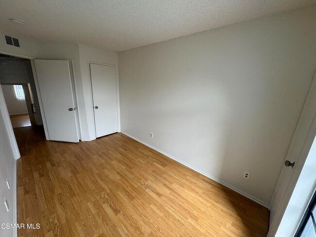 Building Photo - 14520 Plummer St