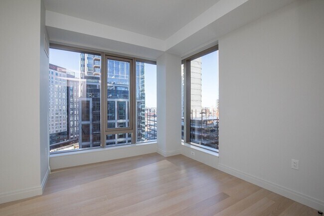 Building Photo - 133 Seaport Blvd