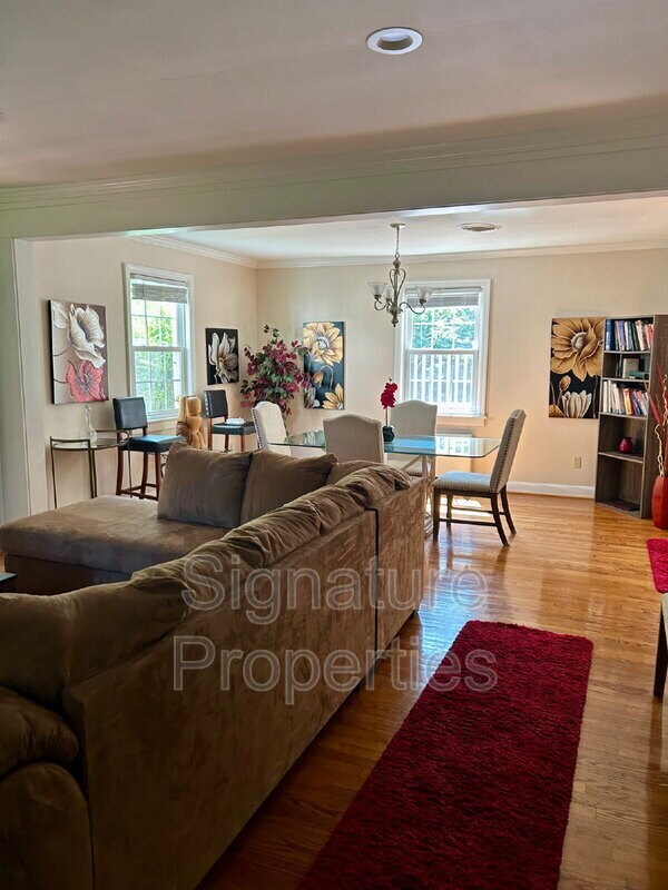 Building Photo - 1106 Cherokee Ct